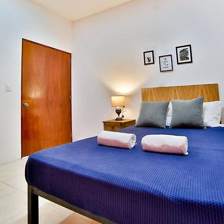 Hostal Ten To Ten Пуерто Валярта Екстериор снимка