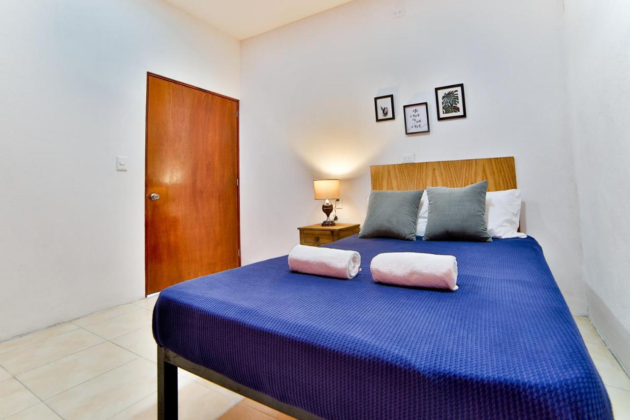 Hostal Ten To Ten Пуерто Валярта Екстериор снимка