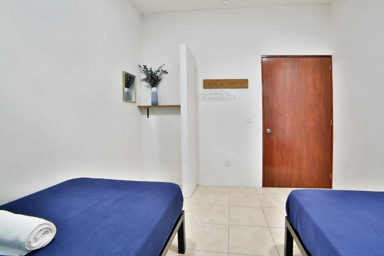 Hostal Ten To Ten Пуерто Валярта Екстериор снимка