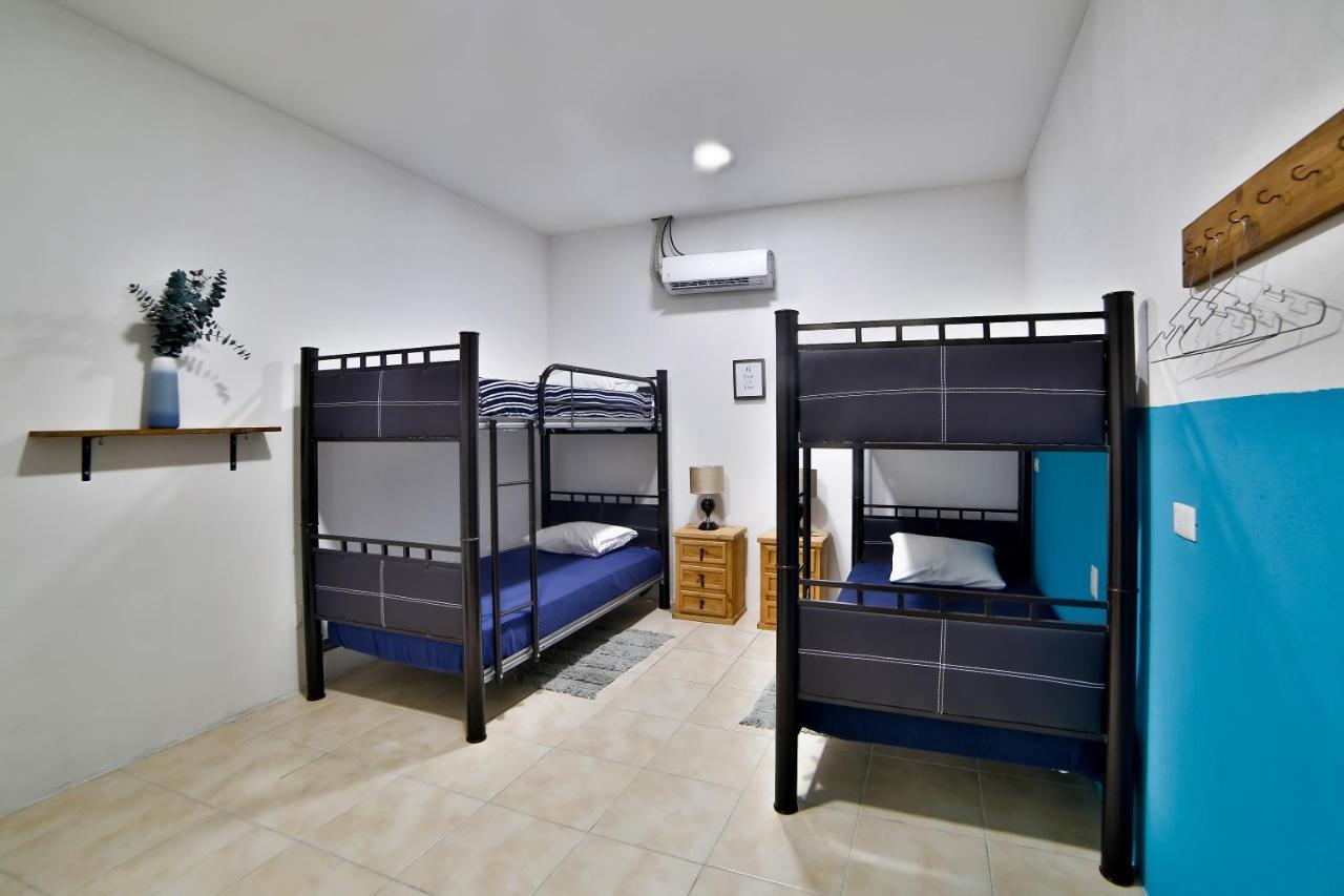 Hostal Ten To Ten Пуерто Валярта Екстериор снимка