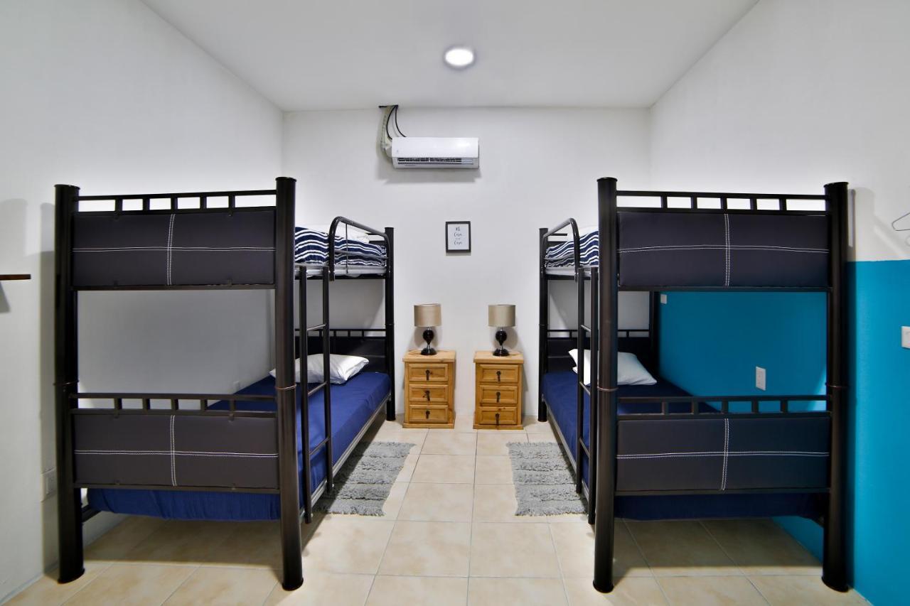 Hostal Ten To Ten Пуерто Валярта Екстериор снимка